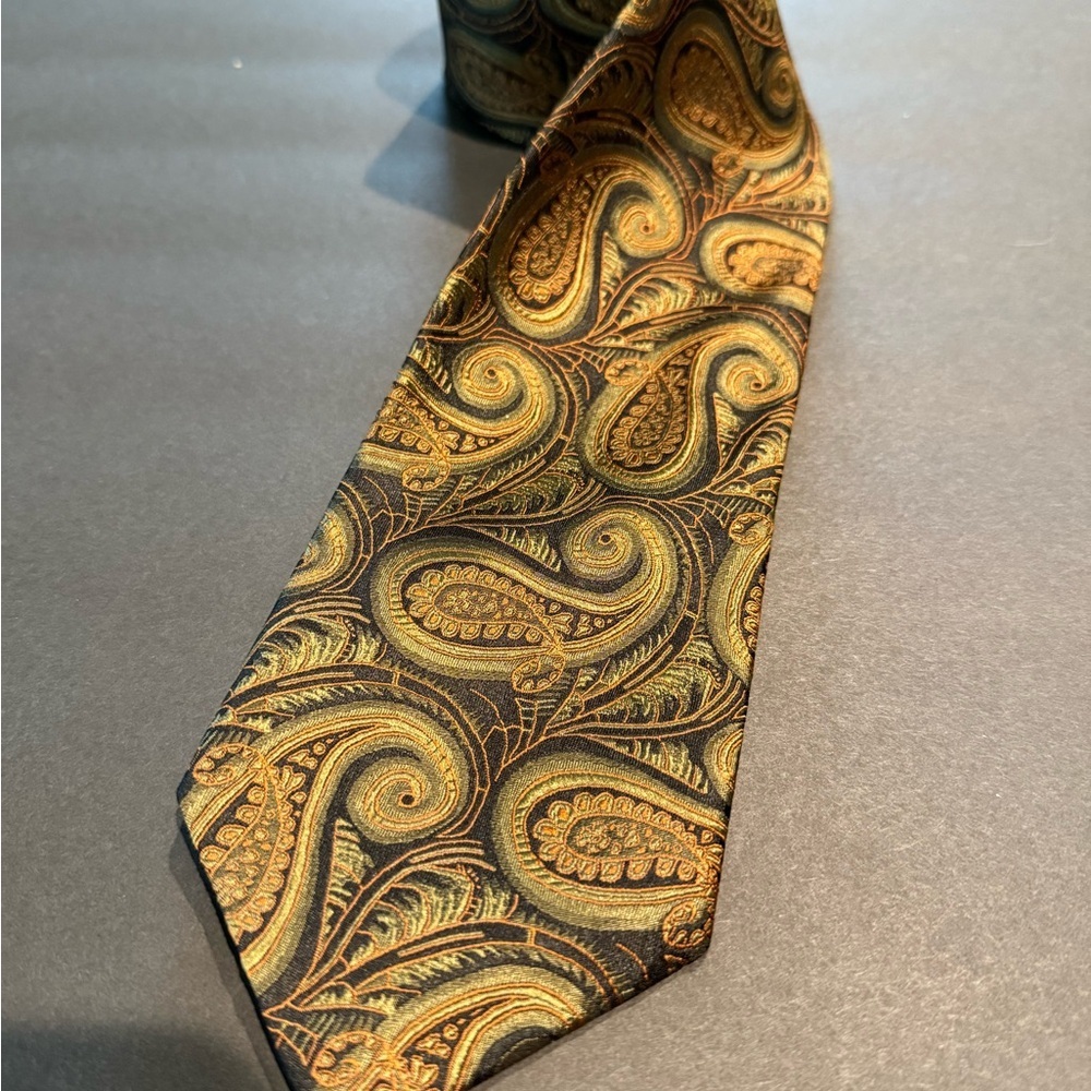 Robert Talbott Gold and Black Paisley Tie
